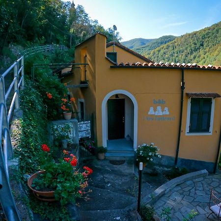 Bed and Breakfast I Tre Ladroni Nasino Экстерьер фото